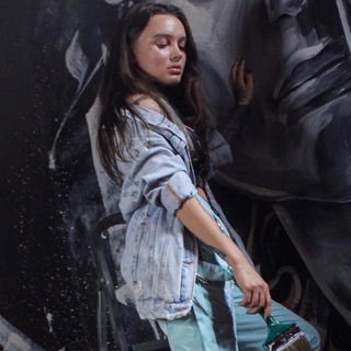 Alena Revolver