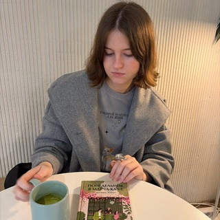 живу в книжном мире