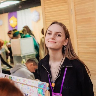 Полли светит
